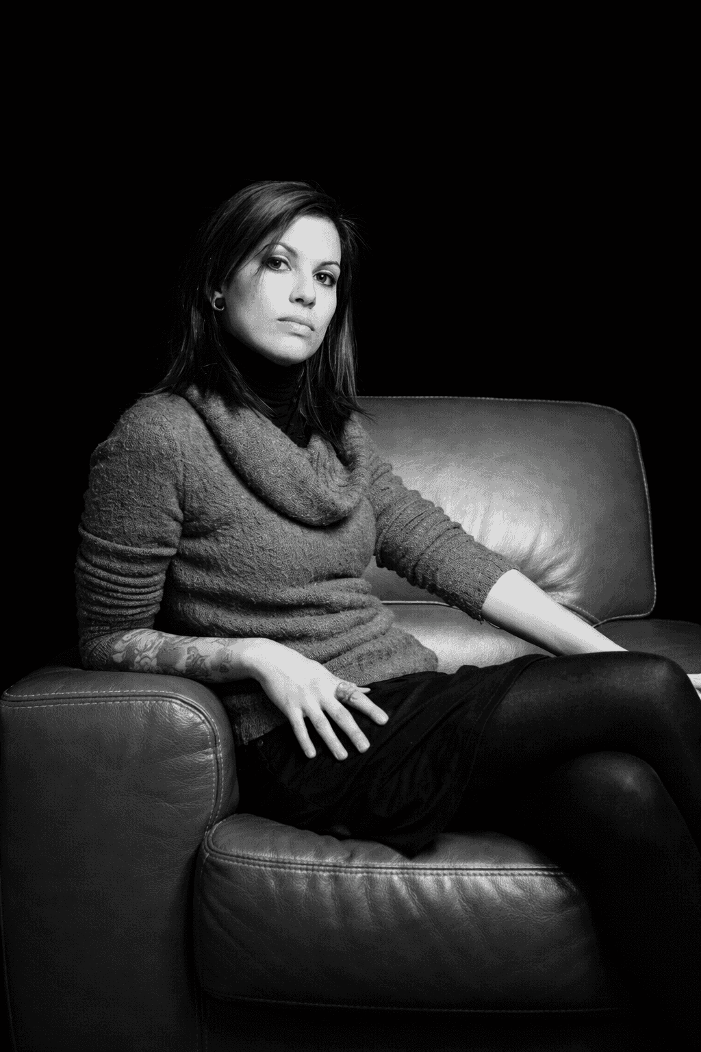Portrait de Nadia, perceur professionnelle chez Graphicaderme Orange et Bastia Tattoo